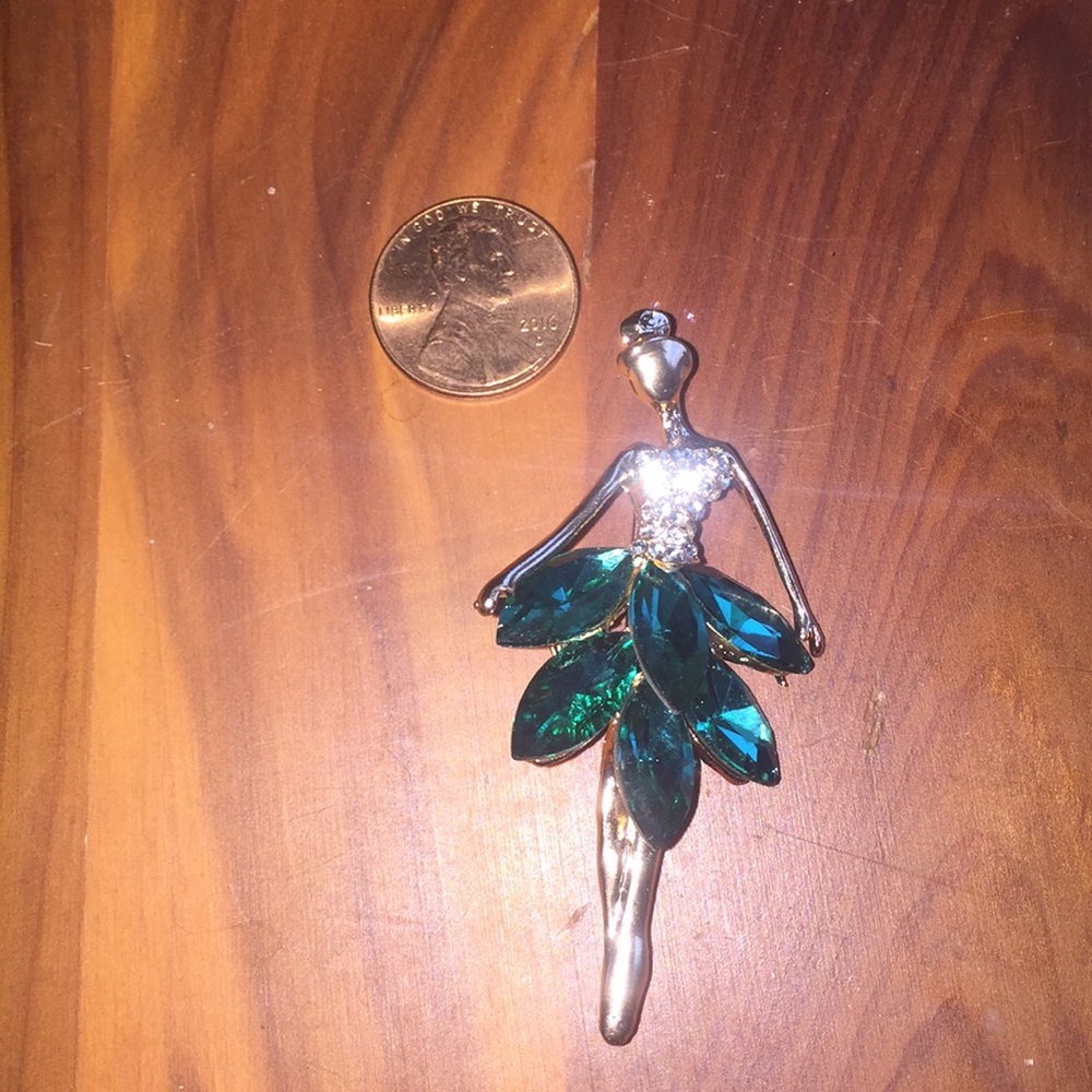 Fairy dancer gold toned broach